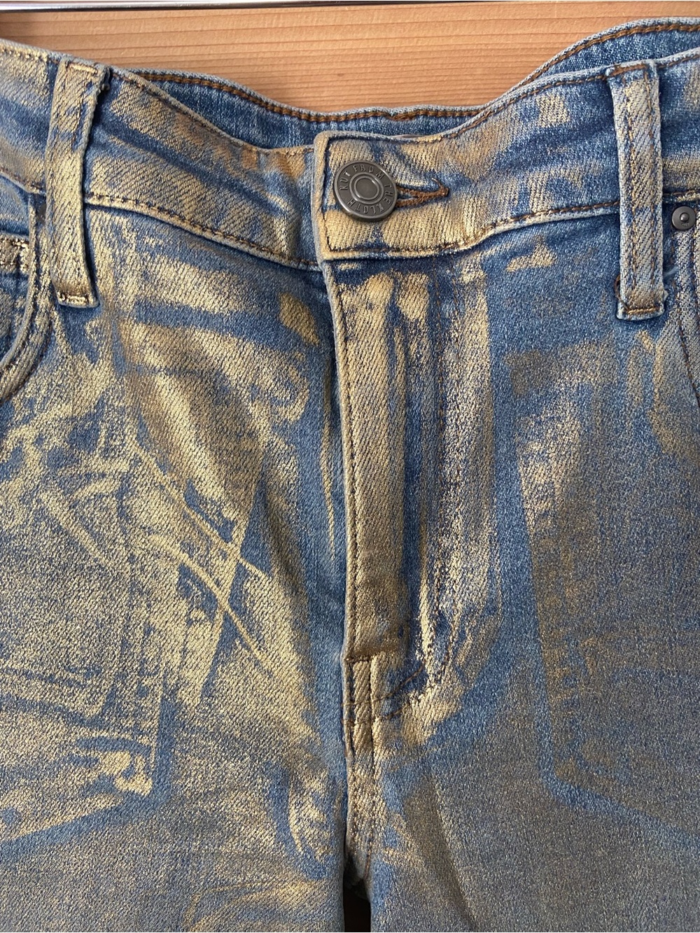 Kut from the Cloth Metallic Silver Coated Cropped Jeans - Picture 4 of 8